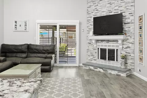 1015 E Paradise Ln, Phoenix, AZ 85022 photo 9