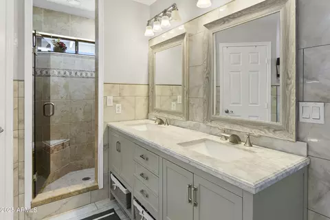 1015 E Paradise Ln, Phoenix, AZ 85022 photo 24