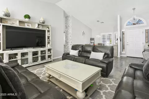 1015 E Paradise Ln, Phoenix, AZ 85022 photo 6