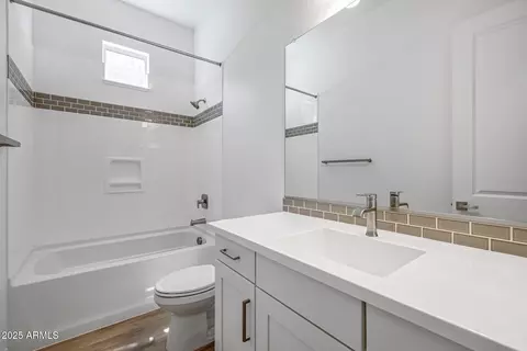 Bath - 4314 E Bernice St, Gilbert, AZ 85295 photo 4 of 4