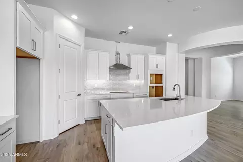 Kitchen - 4314 E Bernice St, Gilbert, AZ 85295 photo 10 of 11