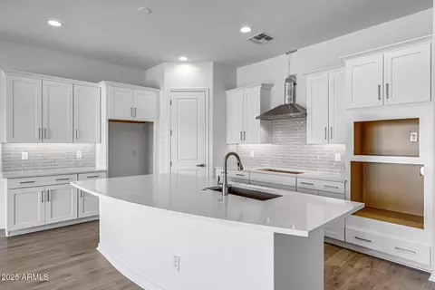 Kitchen - 4314 E Bernice St, Gilbert, AZ 85295 photo 1 of 11