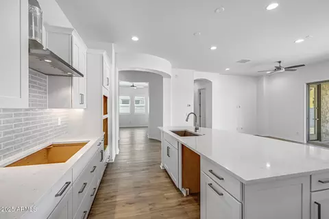 Kitchen - 4314 E Bernice St, Gilbert, AZ 85295 photo 8 of 11