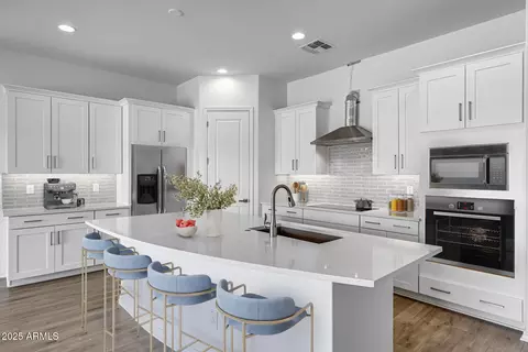 Kitchen - 4314 E Bernice St, Gilbert, AZ 85295 photo 2 of 11