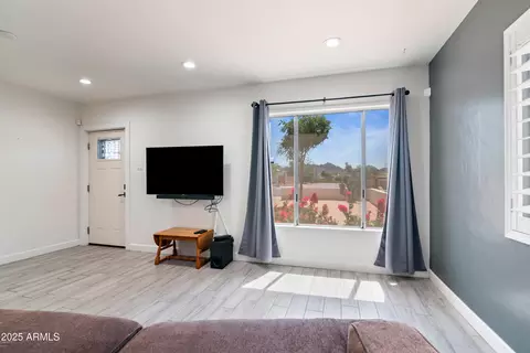 Living - 9520 N Central Ave, Phoenix, AZ 85020 photo 2 of 3