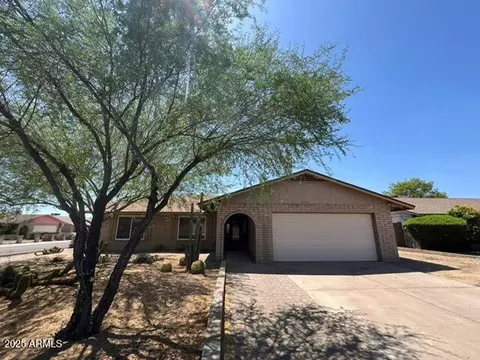 9402 N 48th Dr, Glendale, AZ 85302