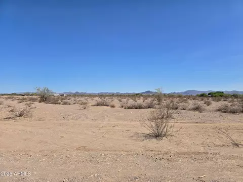 0 W Solano Lot Apt 1 Apt 2 Dr #-, Tonopah, AZ 85354