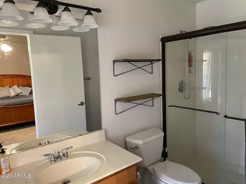 Bath - 2723 E Rockledge Rd, Phoenix, AZ 85048 photo 1 of 3