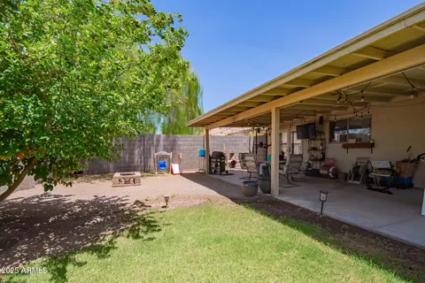 Exterior - 2202 S Lawther Dr, Apache Junction, AZ 85120 photo 7 of 9