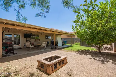 Exterior - 2202 S Lawther Dr, Apache Junction, AZ 85120 photo 8 of 9
