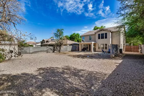 Exterior - 564 W Aviary Way, Gilbert, AZ 85233 photo 2 of 3