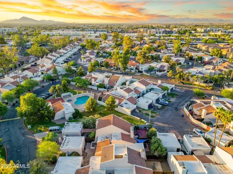 View/Area - 1913 S River Dr, Tempe, AZ 85281 photo 1 of 10