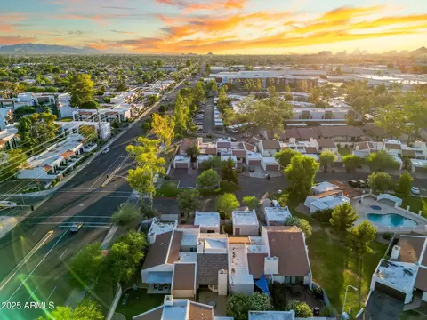 View/Area - 1913 S River Dr, Tempe, AZ 85281 photo 5 of 10