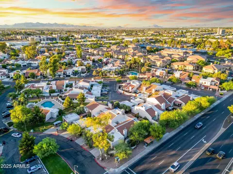 View/Area - 1913 S River Dr, Tempe, AZ 85281 photo 10 of 10