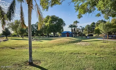 Exterior - 1913 S River Dr, Tempe, AZ 85281 photo 3 of 5