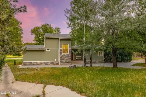 2210 N Southern Hills Dr, Flagstaff, AZ 86004