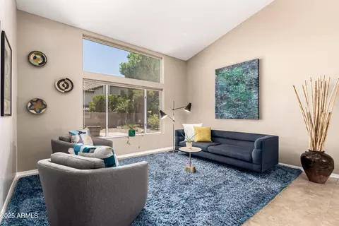 Living - 3535 E Brookwood Ct, Phoenix, AZ 85048 photo 4 of 5