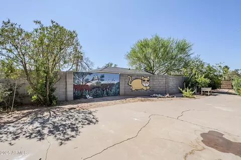 Exterior - 1274 Edgemont Ave, Phoenix, AZ 85006 photo 16 of 18
