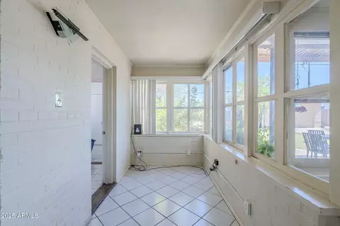 Exterior - 1274 Edgemont Ave, Phoenix, AZ 85006 photo 3 of 18