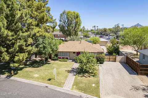 View/Area - 1274 Edgemont Ave, Phoenix, AZ 85006 photo 2 of 7