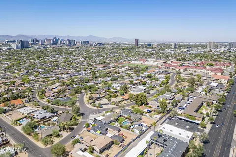 View/Area - 1274 Edgemont Ave, Phoenix, AZ 85006 photo 6 of 7