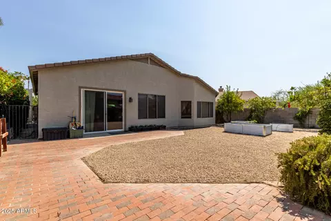 1106 E Potter Dr, Phoenix, AZ 85024 photo 4