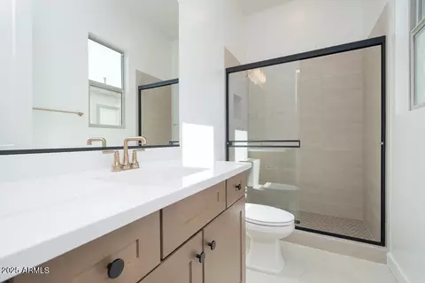 Bath - 1343 E Plum St, Gilbert, AZ 85298 photo 2 of 4