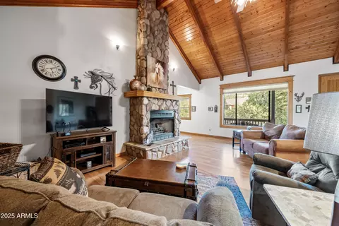 Living - 1102 E Phoenix St, Payson, AZ 85541 photo 3 of 3