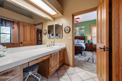 Bath - 1102 E Phoenix St, Payson, AZ 85541 photo 8 of 9