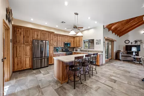 Kitchen - 1102 E Phoenix St, Payson, AZ 85541 photo 3 of 10