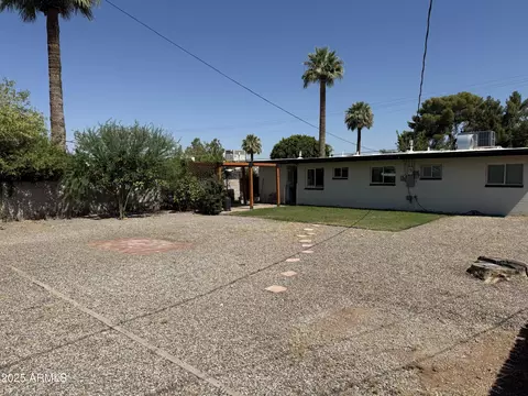 Exterior - 2325 E Osborn Rd, Phoenix, AZ 85016 photo 2 of 5