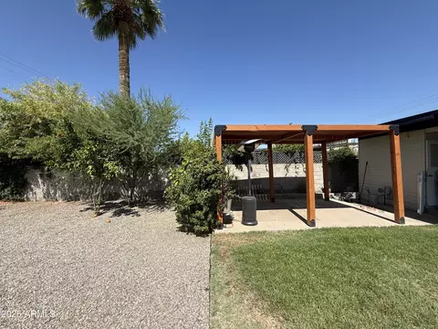 Exterior - 2325 E Osborn Rd, Phoenix, AZ 85016 photo 5 of 5