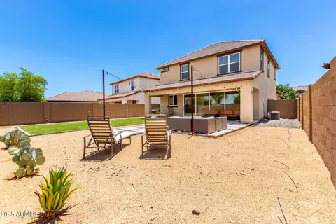 Exterior - 820 E Constance Way, Phoenix, AZ 85042 photo 2 of 9