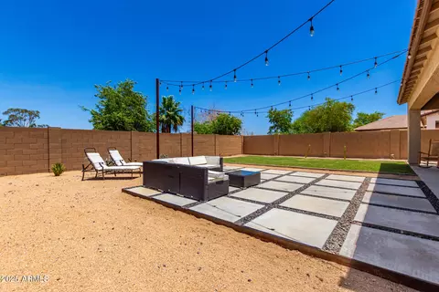 Exterior - 820 E Constance Way, Phoenix, AZ 85042 photo 4 of 9