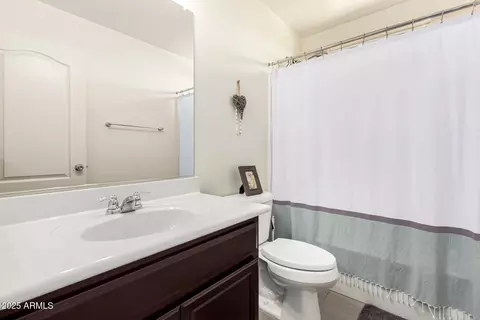 Bath - 820 E Constance Way, Phoenix, AZ 85042 photo 3 of 3