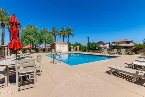 Exterior - 820 E Constance Way, Phoenix, AZ 85042 photo 9 of 9