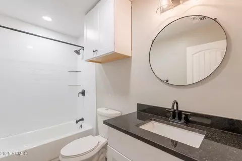 Bath - 4001 E Apollo Rd, Phoenix, AZ 85042 photo 1 of 4