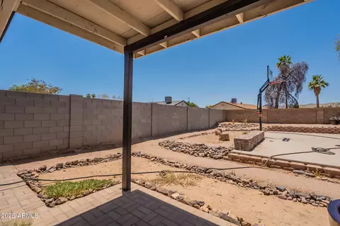 Exterior - 4001 E Apollo Rd, Phoenix, AZ 85042 photo 7 of 15