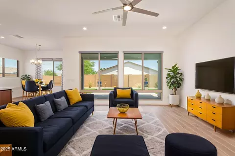 10240 E Supernova Dr, Mesa, AZ 85212 photo 4