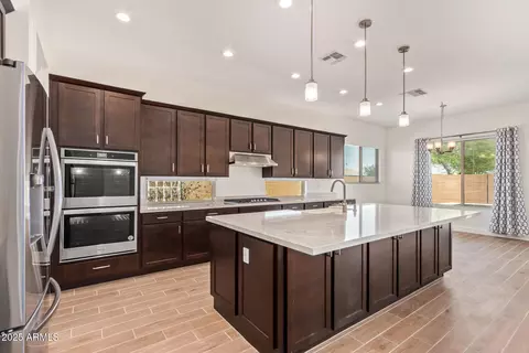 10240 E Supernova Dr, Mesa, AZ 85212 photo 5