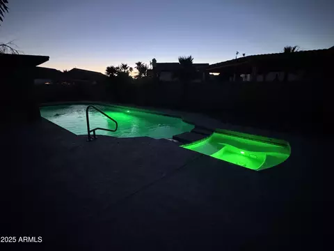 Exterior - 1010 N Osprey Ct, Gilbert, AZ 85234 photo 5 of 15