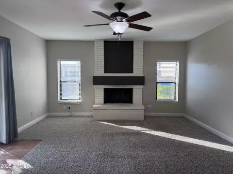 Living - 1010 N Osprey Ct, Gilbert, AZ 85234 photo 4 of 5