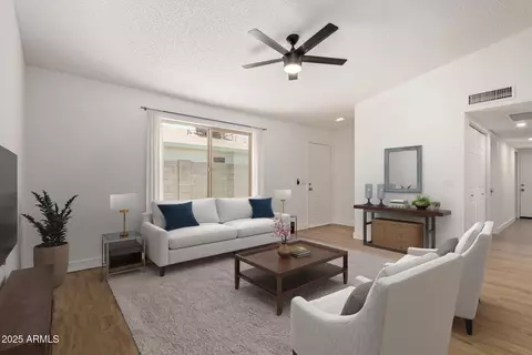 934 E Wahalla Ln, Phoenix, AZ 85024