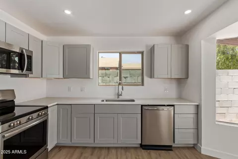 934 E Wahalla Ln, Phoenix, AZ 85024 photo 12