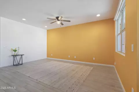 4205 S 68th Ln, Phoenix, AZ 85043 photo 7
