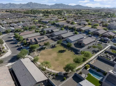 4205 S 68th Ln, Phoenix, AZ 85043 photo 30