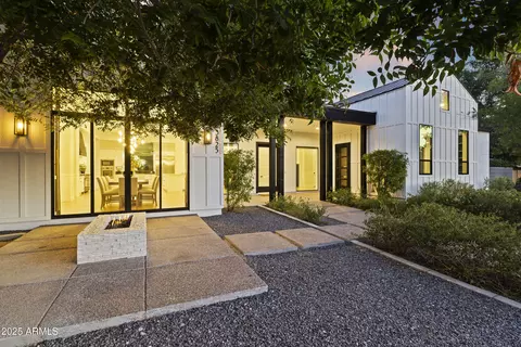3825 E Coolidge St, Phoenix, AZ 85018