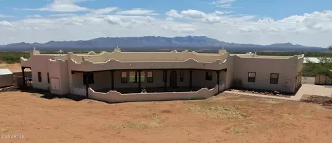 10159 E Rocking W Ranch Rd, Hereford, AZ 85615