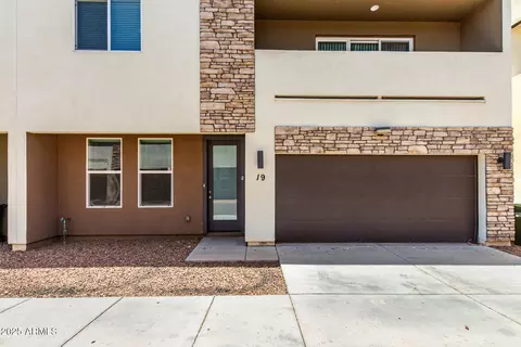 2000 N 36th St #19, Phoenix, AZ 85008