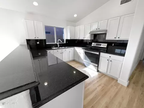 Kitchen - 317 E Nunneley Rd, Gilbert, AZ 85296 photo 1 of 3
